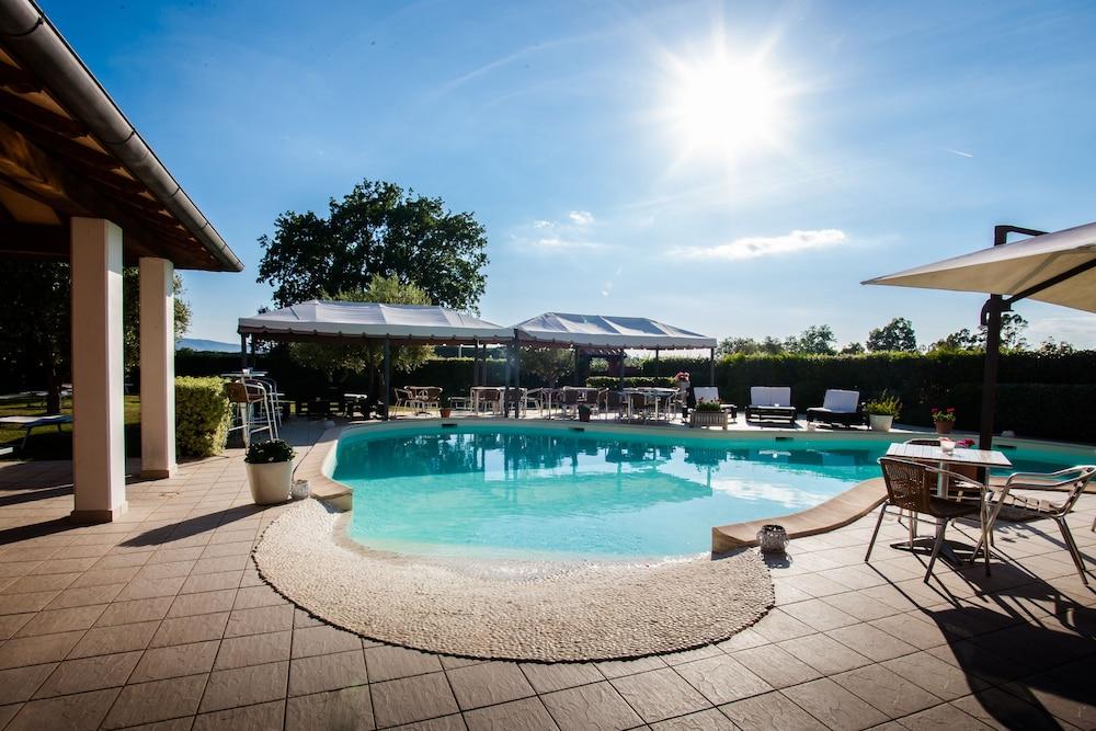 Hotel La Posta Di Torrenova Орбетелло Экстерьер фото